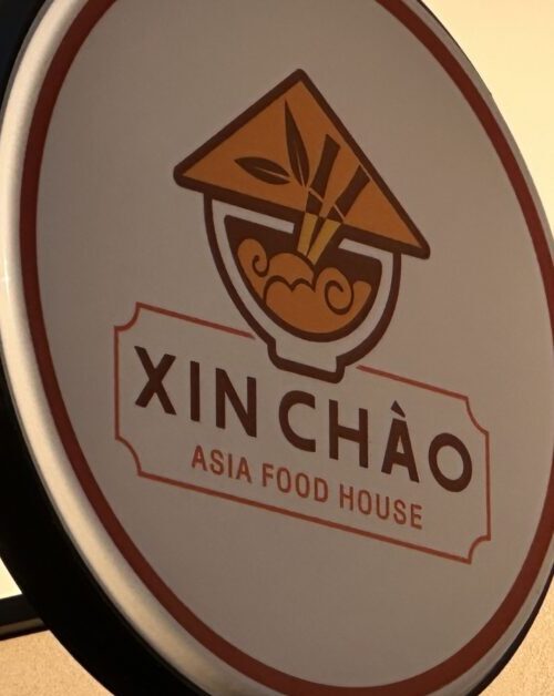 Xin Chao